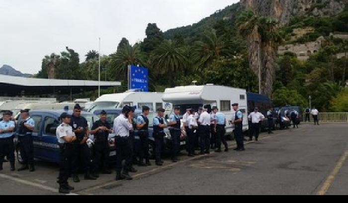 Parigi: i migranti non passano, se ne occupi l'Italia