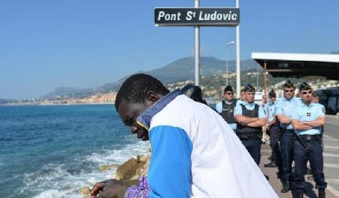 Papa: chiediamo perdono per chi caccia i rifugiati