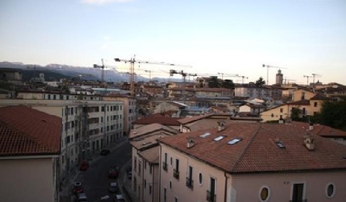 Sfruttamento manodopera per ricostruzione, arresti