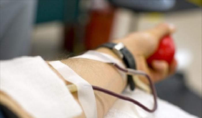 Spot per donare il sangue prima di andare in vacanza