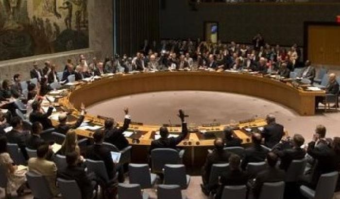 Nucleare Iran, il consiglio dell'Onu dà il via libera al trattato