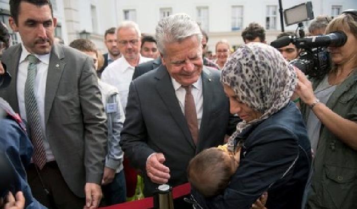 Germania: prenderemo 500mila profughi l'anno