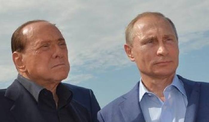 0132AF-NEWS_159074-1 L'Ucraina mette 'al bando' Berlusconi per 3 anni