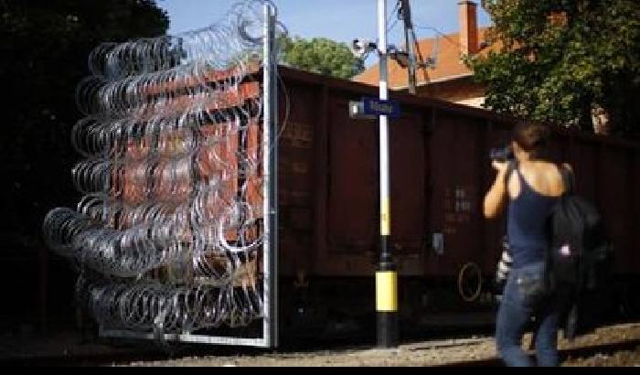 L'Ungheria comincia ad arrestare i migranti