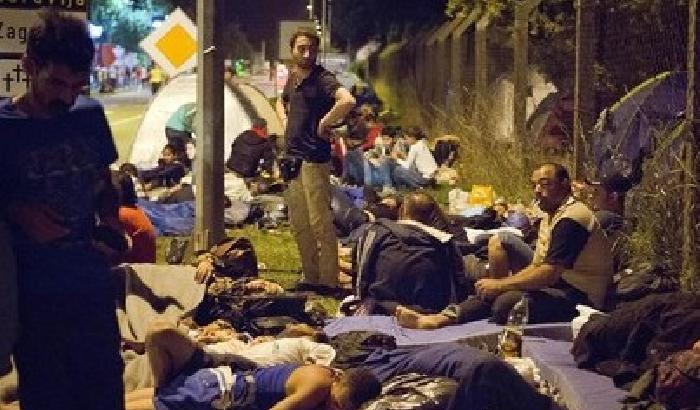 Contro i migranti l'Ungheria chiama i riservisti