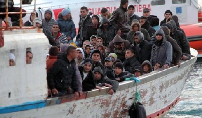 Ue, record profughi 2015: oltre mezzo milione. Tremila i morti