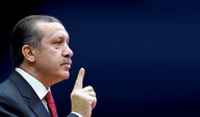013C0A-NEWS_164131 Erdogan, il Sultano gioca a poker con l'Ue