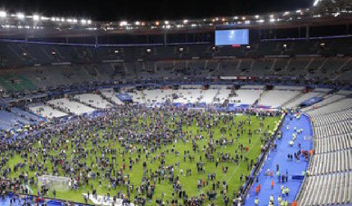 Uno degli attentatori di Parigi registrato come profugo in Baviera