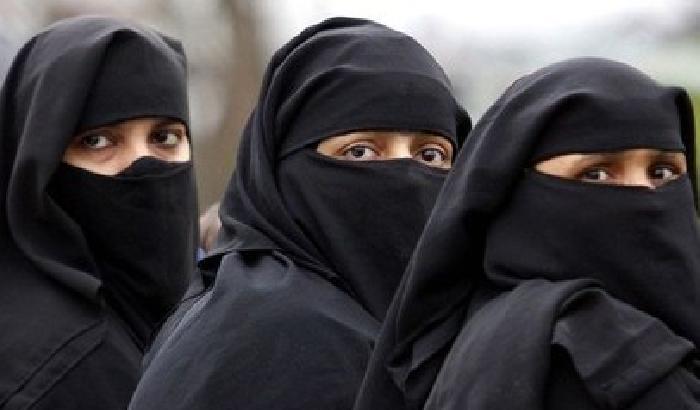 Donne col niqab 