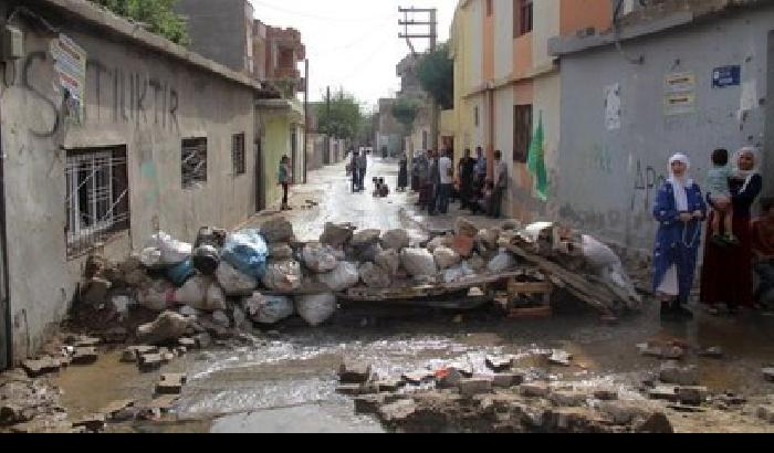 Guerra sporca e false flag: la Turchia sta per invadere la Siria