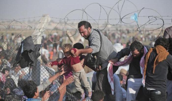031E54-confine-tra-turchia-e-siria-immagine-d-archivio Confine tra Turchia e Siria, immagine d'archivio