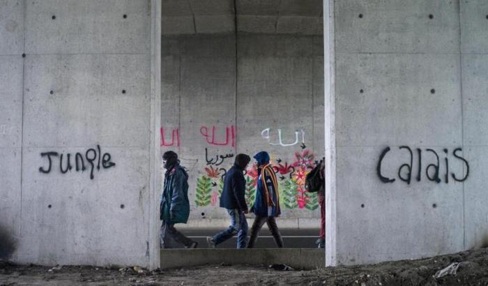 Giungla di Calais, migranti in fuga