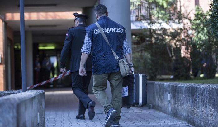 03302C-carabinieri-sul-luogo-del-delitto Carabinieri sul luogo del delitto