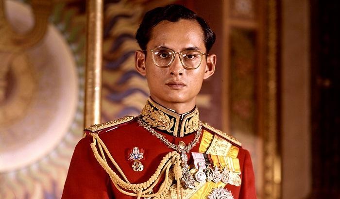Il re thailandese Bhumibol Adulyadej, noto come Rama IX