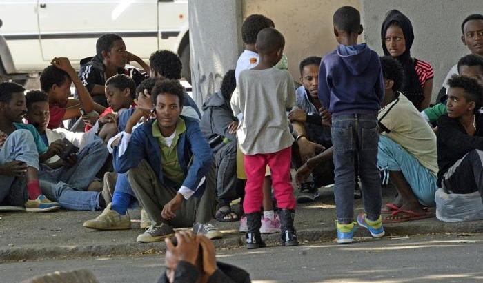 03393A-molti-bambini-arrivano-senza-genitori Molti bambini arrivano senza genitori