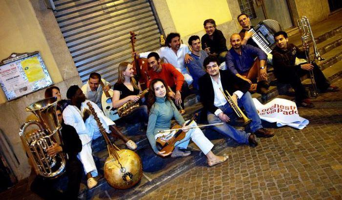 033A25-orchestra-multietnica-di-via-padova Orchestra multietnica di via Padova