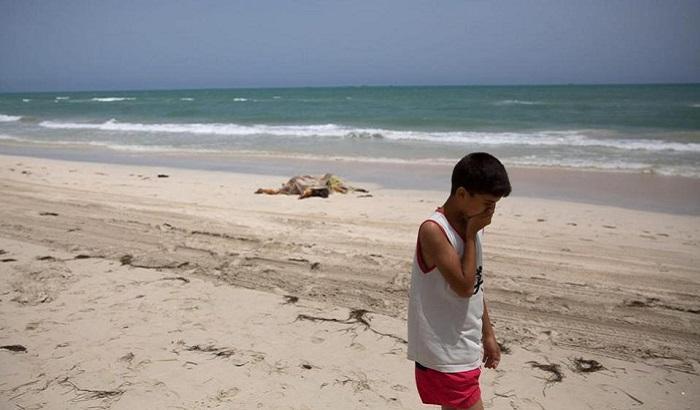 033CF3-migranti-immagine-d-archivio Migranti, immagine d'archivio