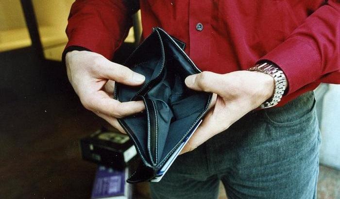 Allarme dell'Istat: in Italia a rischio povertà una persona su 4