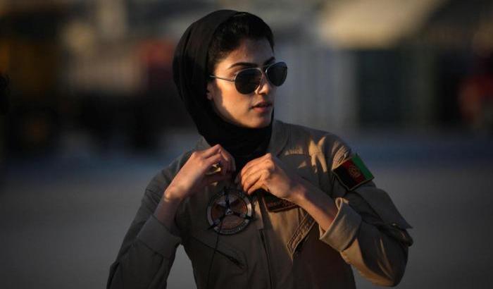 E' stata la prima donna afghana 'top gun': ora ha chiesto asilo negli Usa