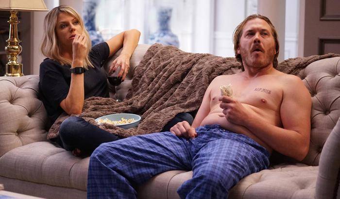 Una foto di scena della nuova serie The Mick