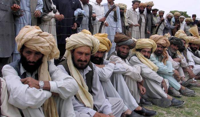 035226-un-gruppo-di-talebani-del-waziristan Un gruppo di talebani del Waziristan