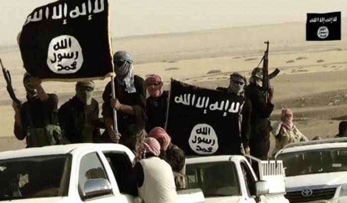 0358F9-miliziani-dell-isis Miliziani dell'Isis