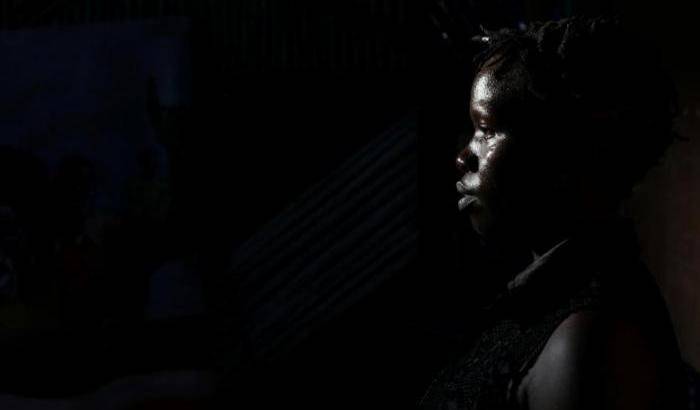 0004A033-ccf Irene Lasu, artista del sud Sudan