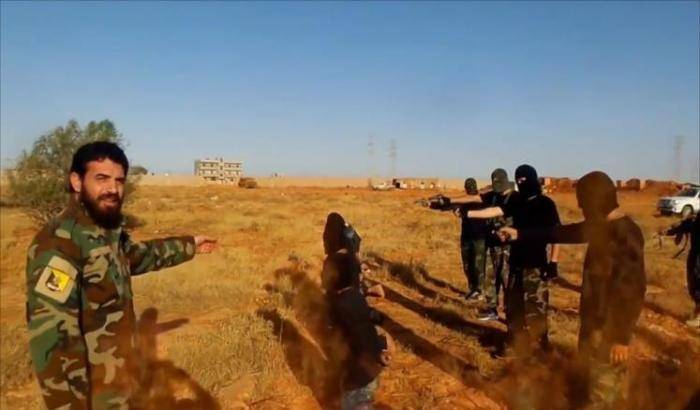 0004A212-haftar-il-generale-che-utilizza-gli-stessi-metodi-dell-isis Haftar, il generale che utilizza gli stessi metodi dell'Isis