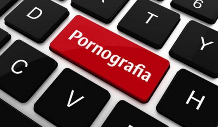 0004A43A-pornografia-online Pornografia online