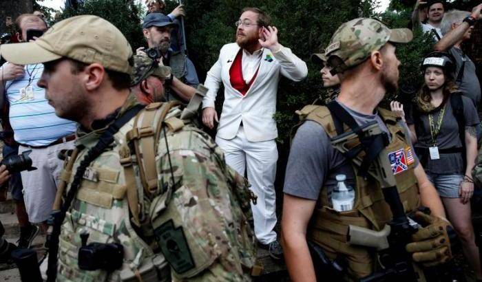 Nazisti, Ku Klux Klan e suprematisti bianchi: gli Usa e i suoi spettri