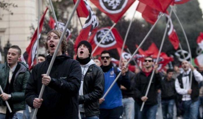 I fascisti di CasaPound: ripristineremo la scritta Dux sul monte Giano