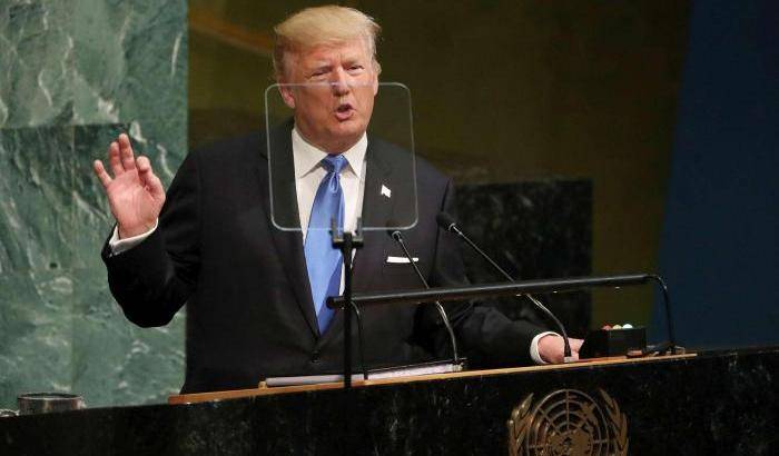 Trump all'Onu con l'elmetto: se la Corea attacca la distruggeremo