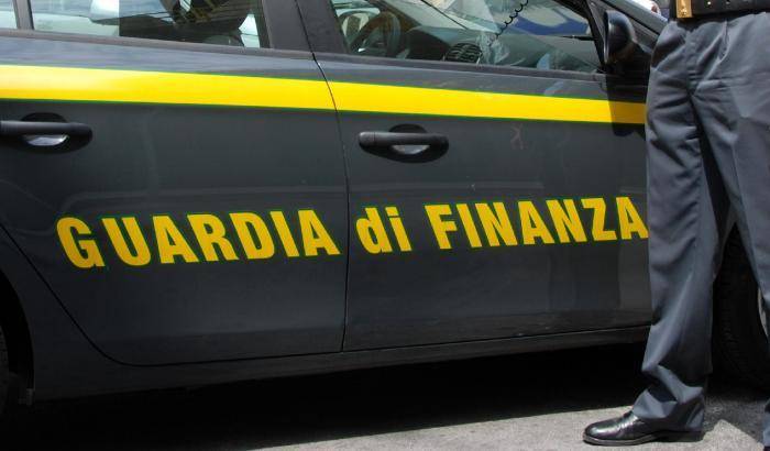 0353D7-guardia-di-finanza Nuovo schiavismo: lavoratori sottopagati e minacciati. Quattro arresti