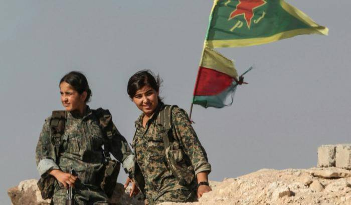 Dalla Valsusa alla Siria: "Eddi", l'italiana che combatte con le soldatesse curde