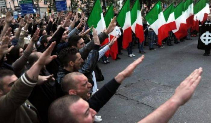 Antifascisti timidi e divisi mentre i fascisti sparano, picchiano e minacciano