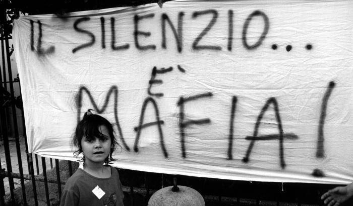 0004C3FE-il-silenzio-e-mafia Il silenzio è mafia