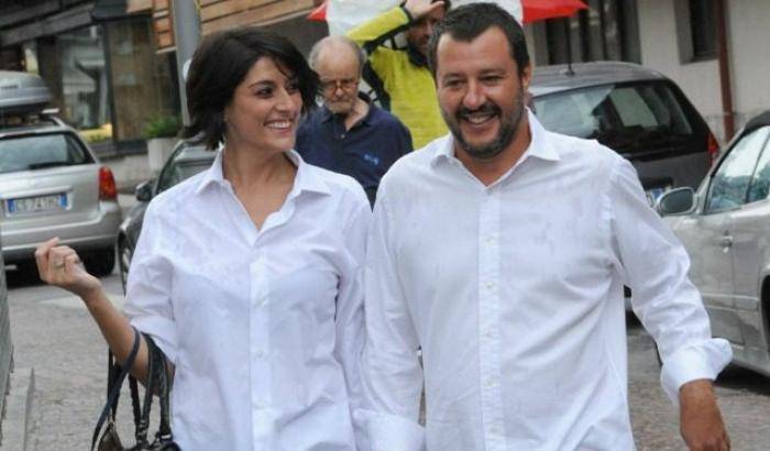 Per Elisa Isoardi, compagna di Salvini, la donna deve farsi da parte per dare luce al suo uomo