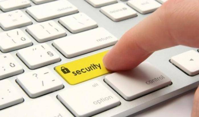 0004DE55-sicurezza-online sicurezza online