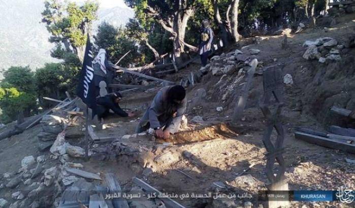 0004E724-miliziani-dell-isis-prima-di-un-azione Miliziani dell'Isis prima di un'azione