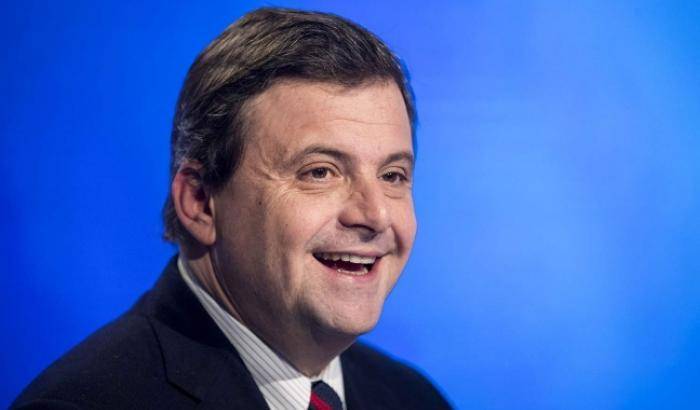 0004E8FF-calenda Calenda