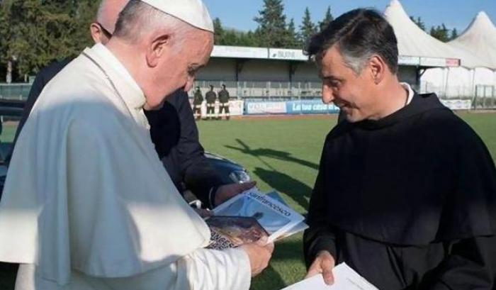 padre Enzo Fortunato con Bergoglio