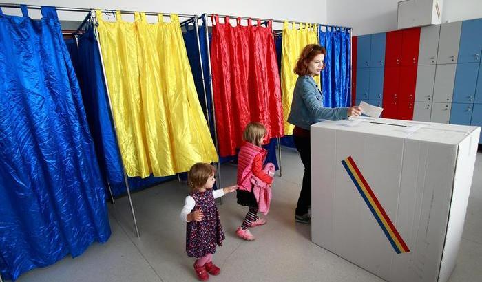 000506A9-referendum-sui-matrimoni-gay-in-romania Referendum sui matrimoni gay in Romania