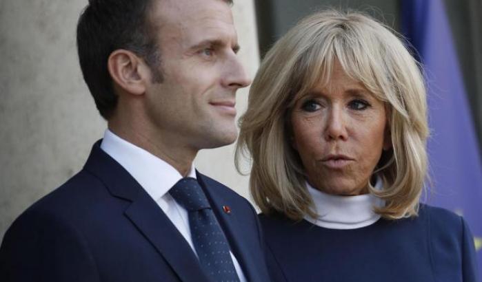 Il presidente francese Macron e la moglie Brigitte