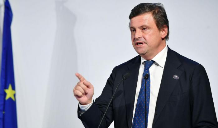 00051212-calenda Calenda