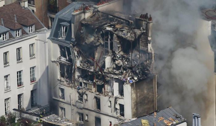 Esplosione di Parigi, grave un’italiana: coinvolta anche la troupe di CartaBianca di Rai 3