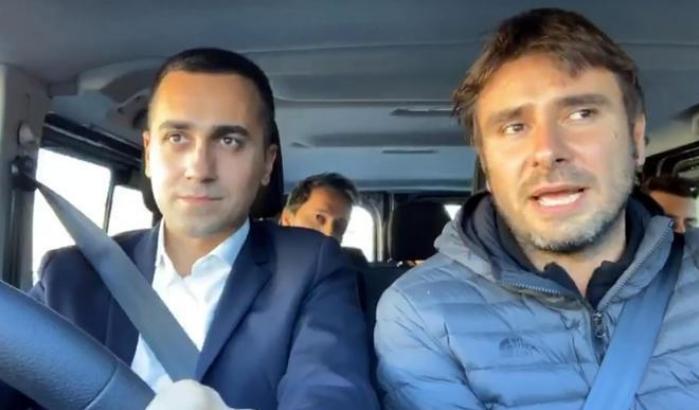 Di Maio, Di Battista e il video in viaggio verso Strasburgo con la minaccia: "La Ue o cambia o crolla"