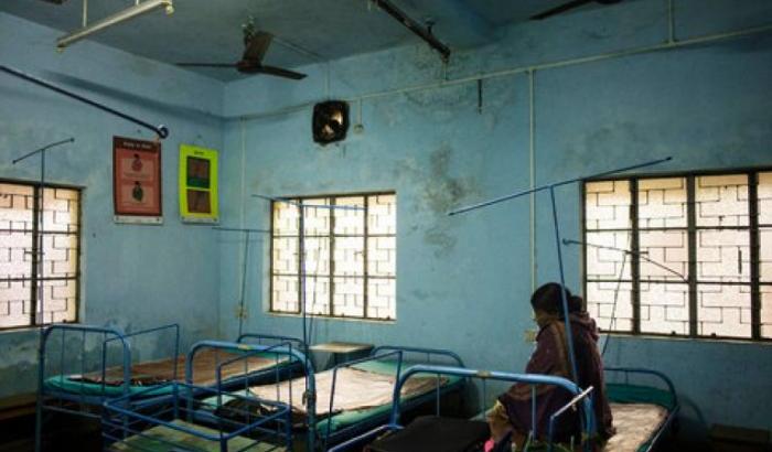 00051854-un-povero-ospedale-in-india Un povero ospedale in India