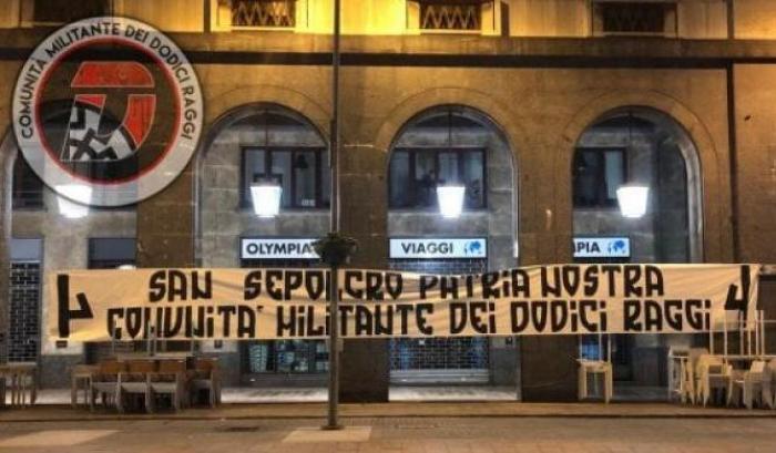 000523F7-uno-degli-striscioni Uno degli striscioni