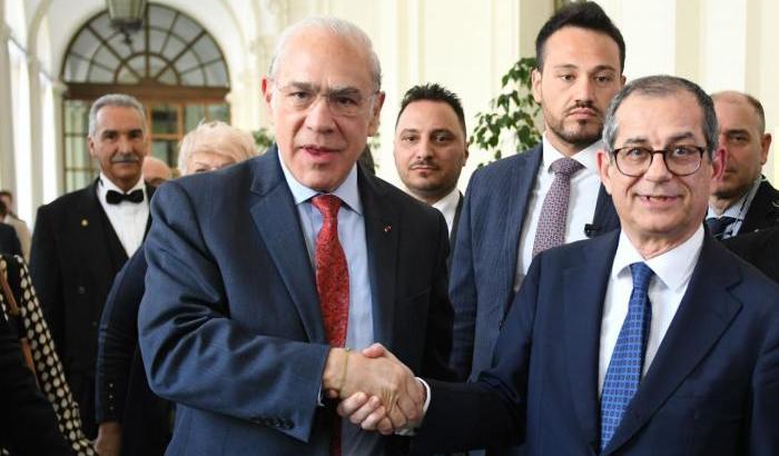 000525A4-il-segretario-generale-dell-ocse-angel-gurria-con-tria Il segretario generale dell'Ocse Angel Gurrìa con Tria