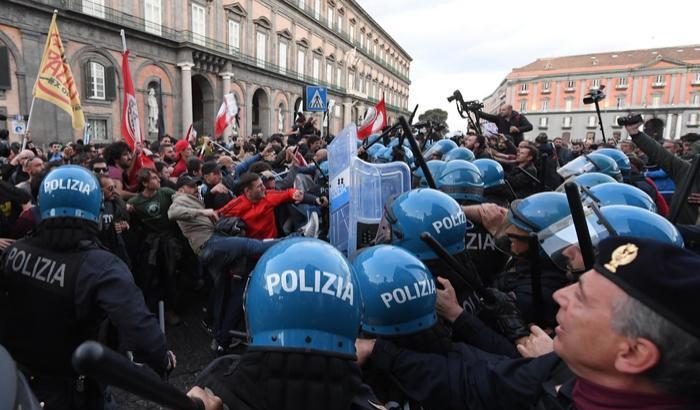 Scontri a Napoli